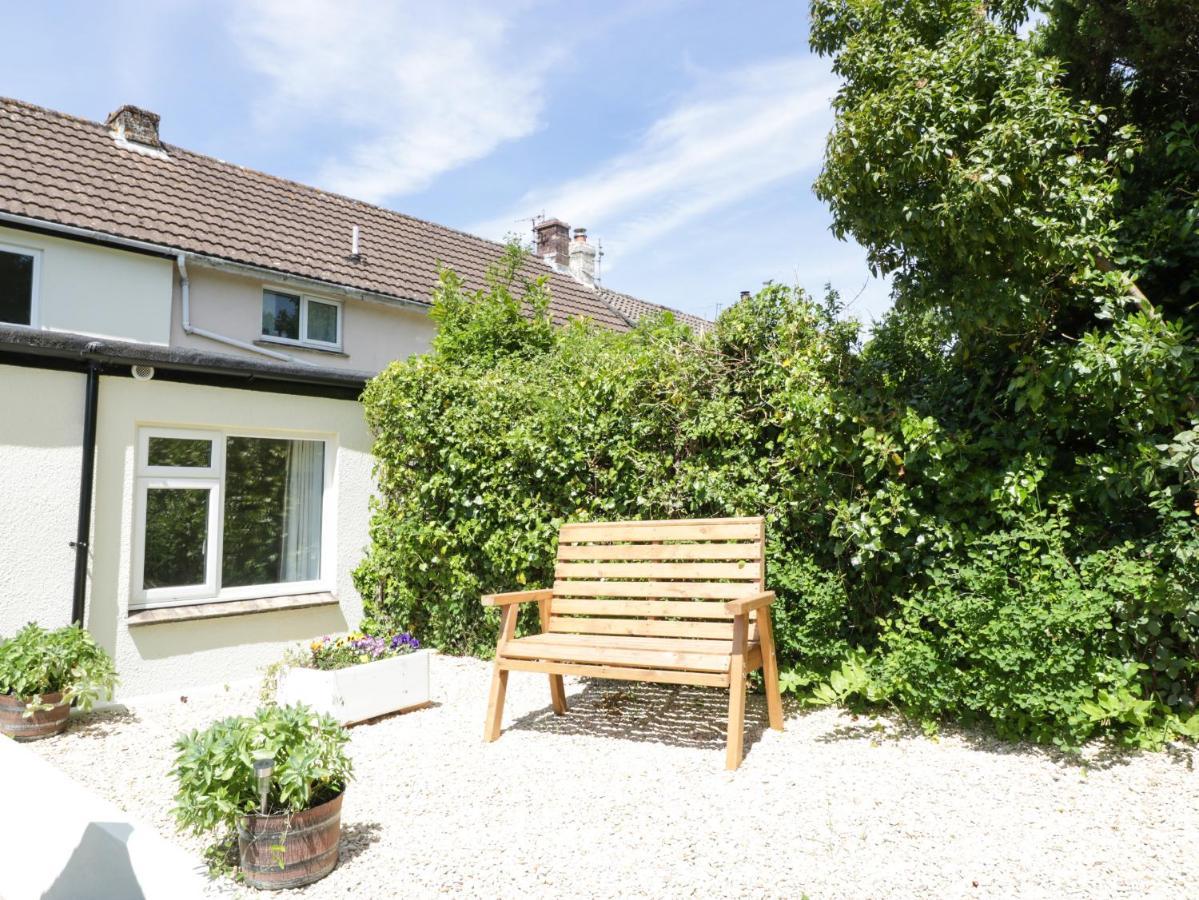 Kerridge Villa Dorchester Exterior photo